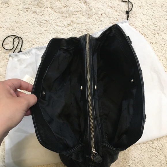 Calvin Klein Black Quilted Leather Handbag - Picture 5 of 6